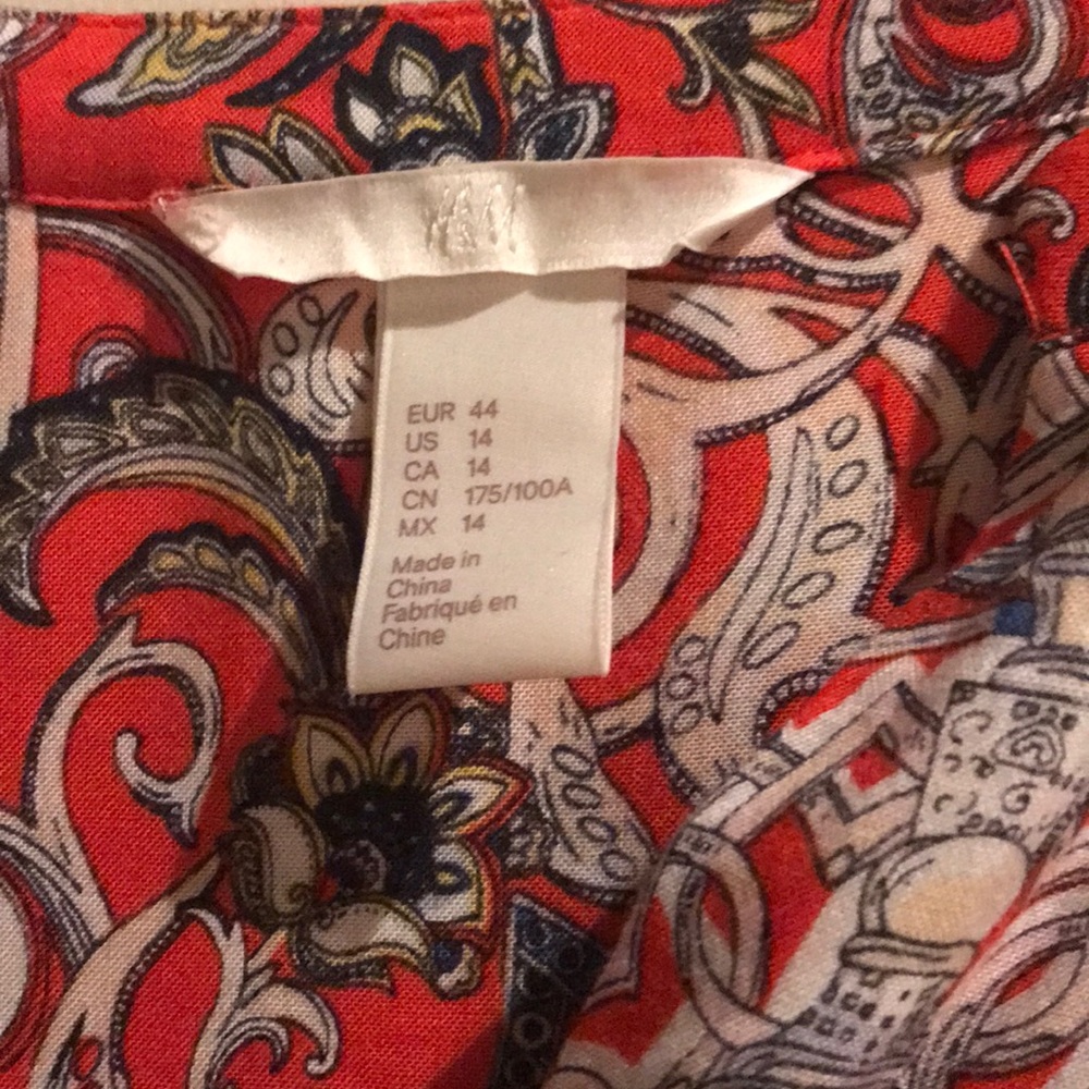 H&M’s Tunic - Picture 2 of 4
